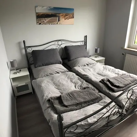 Sanierte 2-zimmer In Strandnaehe * كيل