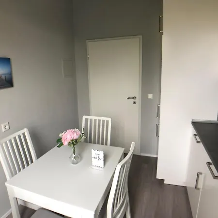 Sanierte 2-zimmer In Strandnaehe *